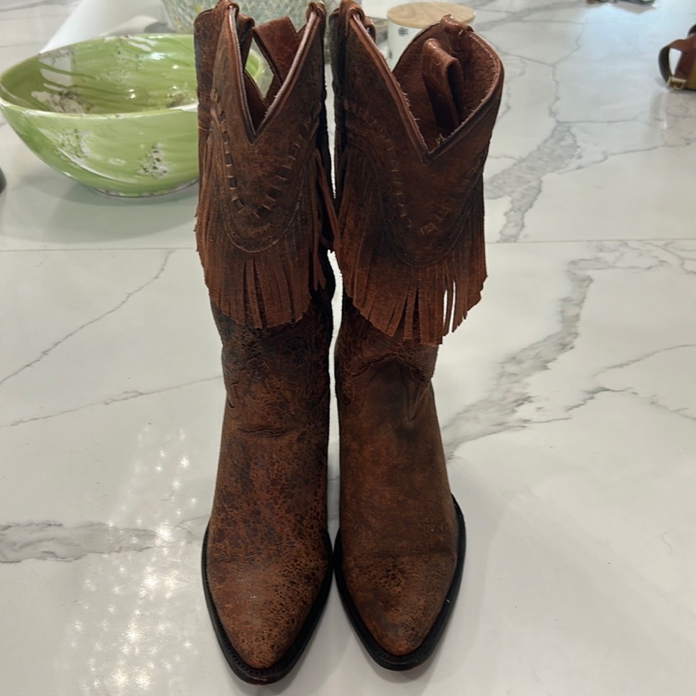 Liberty Black Women’s Fringe Brown Pebble Leather Cowboy Boots. Size 6